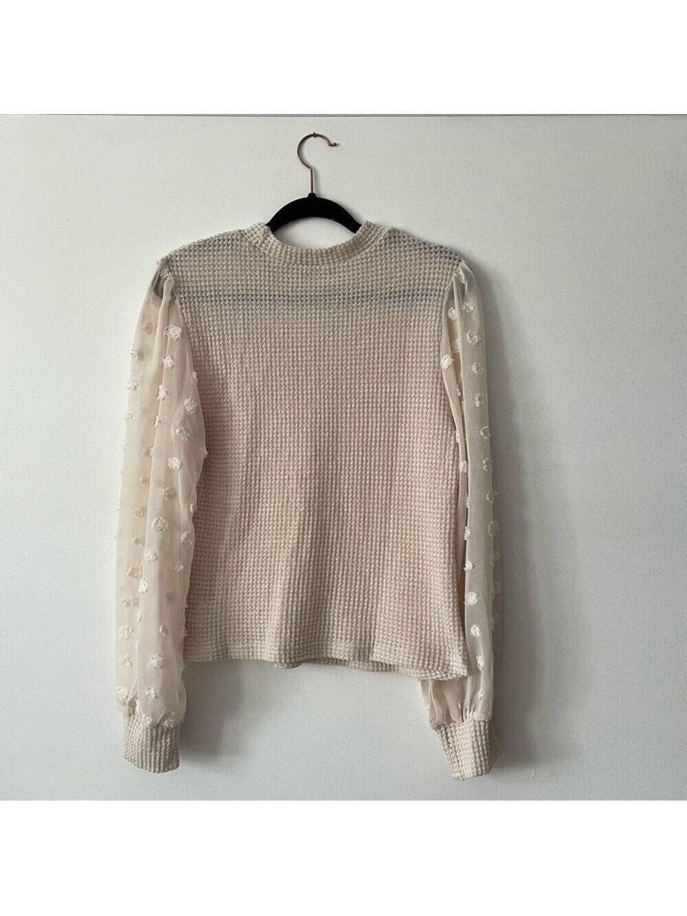 Women’s Puff-Sleeve Knit Top - Picture 2 of 3